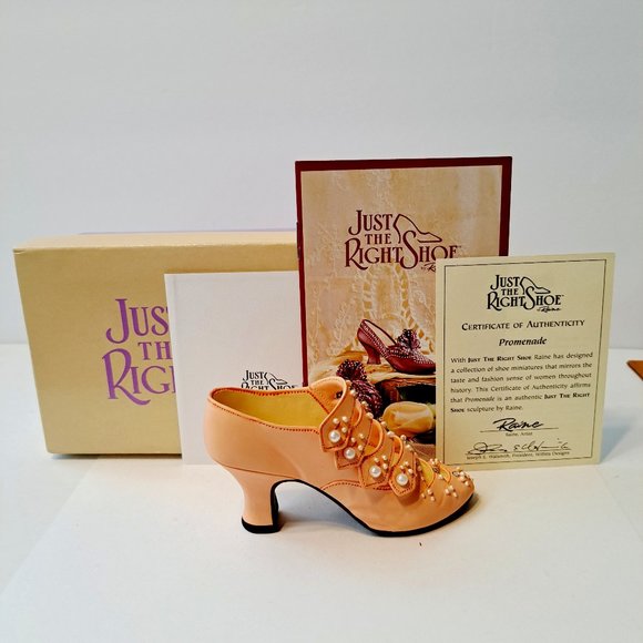 Just the right shoe christmas collection